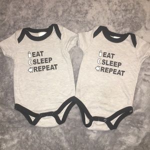 🐆Twin Baby Onesies🐆